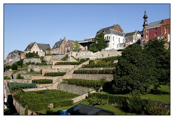 Panorama de Thuin & distillerie de Biercée